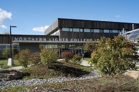 كلية نورثرن لايتس